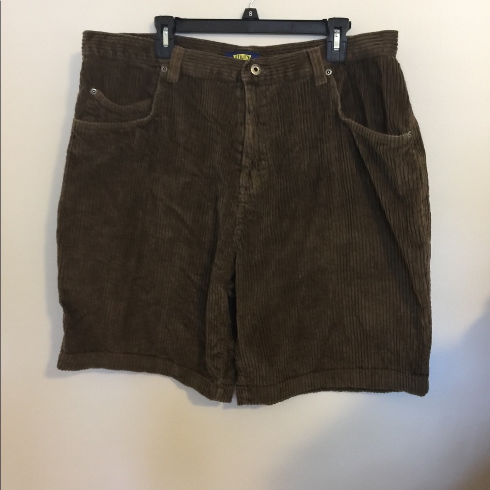 Men’s corduroy shorts